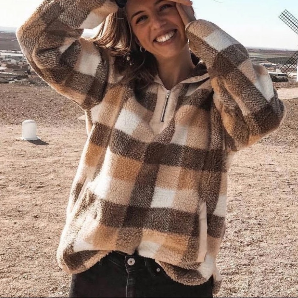 ✅❣️✅  👁PLAID FLEECE 1/2 zip long sleeve - Picture 2 of 6